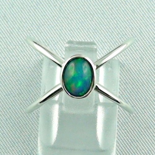 Massiver Silberring mit Welo Opal 0,69 ct