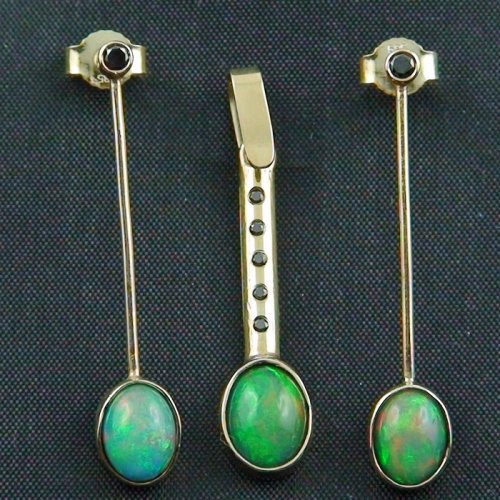 14k Ohrringe und Anhänger, Welo Opale und schwarze Diamanten