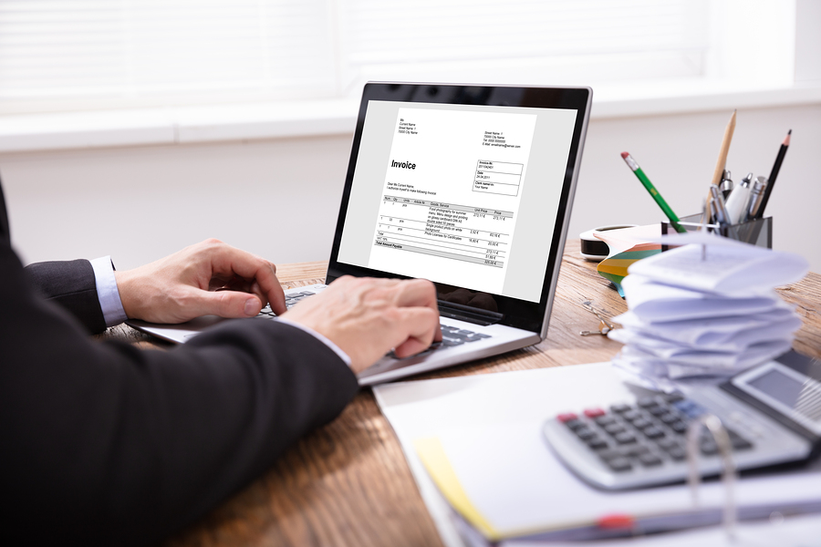 Rechnung schreiben als Freiberufler – wie kann mir eine Software dabei helfen?